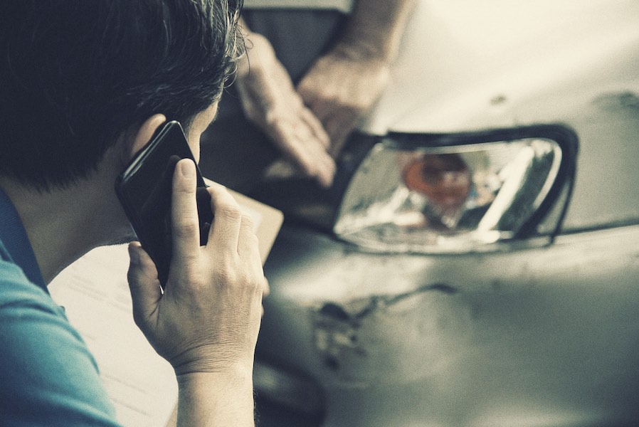 Autonomous and Proactive Management of Post-Accident Processes in Insurance